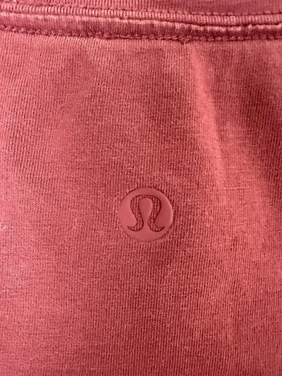 Lululemon Women’s Sleeveless Scoop Neck Tank Top - Burgundy - Picture 3 of 5